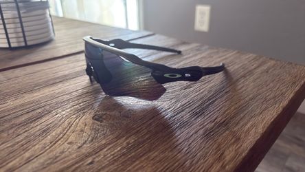 Oakley Radar EV Path Sunglasses – Matte Black – Excellent Condition