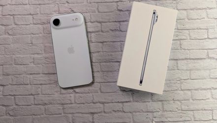 Unlocked iPhone Air Sky Blue