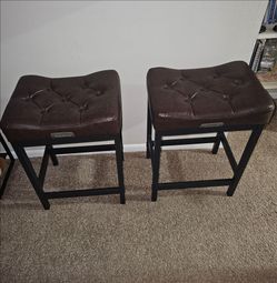 Adjustable Chairs & Bar stools