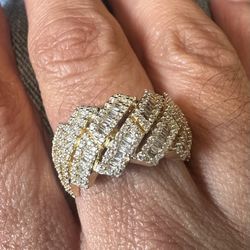 10 Solid Gold Ring Ice Out W/ Natural Diamonds 