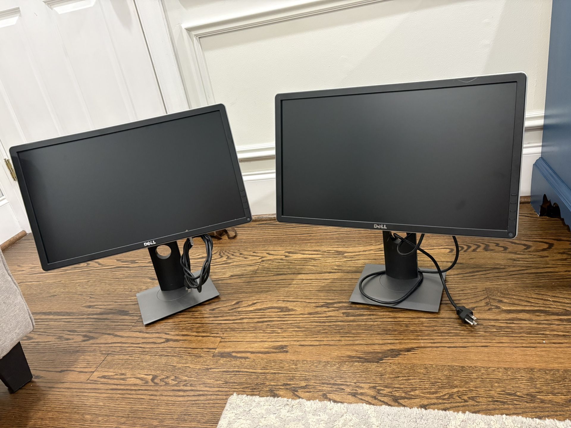 Dell 22 Inch Monitor Set of 2.