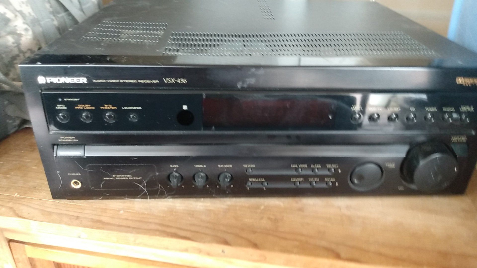 Pioneer aud/vid stereo receiver vsx456