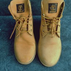 Size 6.5 Timberland , 