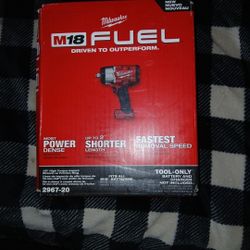 Milwaukee M18 Fuel 1/2" High Torque Impact Wrench W/ Friction Ring 