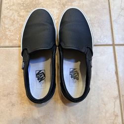 Women’s Leather Vans 7.5