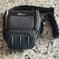 LOWEPRO CAMERA TOTE CASE