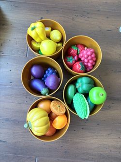 Plastic Play Food Fruit and Vegetable Set