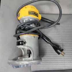 DWP611 1/4-In-Amp 1.25-HP Variable Speed   Corded Router 