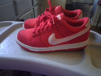 Valentines Nike dunk lows