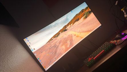 PC GAMING SETUP