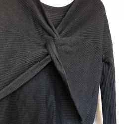 (NEW) Black Hollister Sweater Size Small