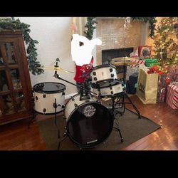 Kids Drum Set Ludwig Great Condition Basically New Never Used 