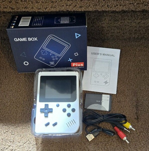 Game Box Plus β Portable Retro Console with 400 Built-in Games + Accessories