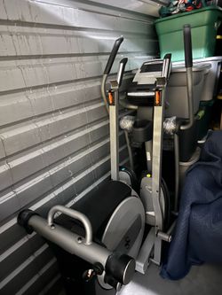 NordicTrack SpaceSaver Elliptical with Power Ramp – Great Condition
