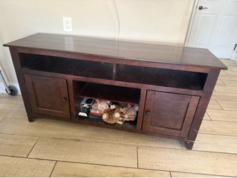 Tv stand