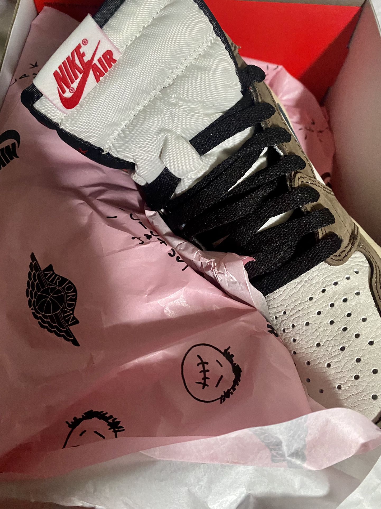 ‼️‼️Travis Scott Jordan 1 ‼️‼️