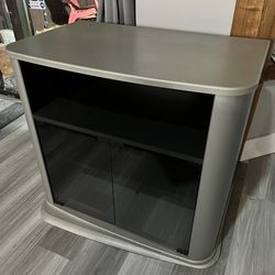 Small entertainment center