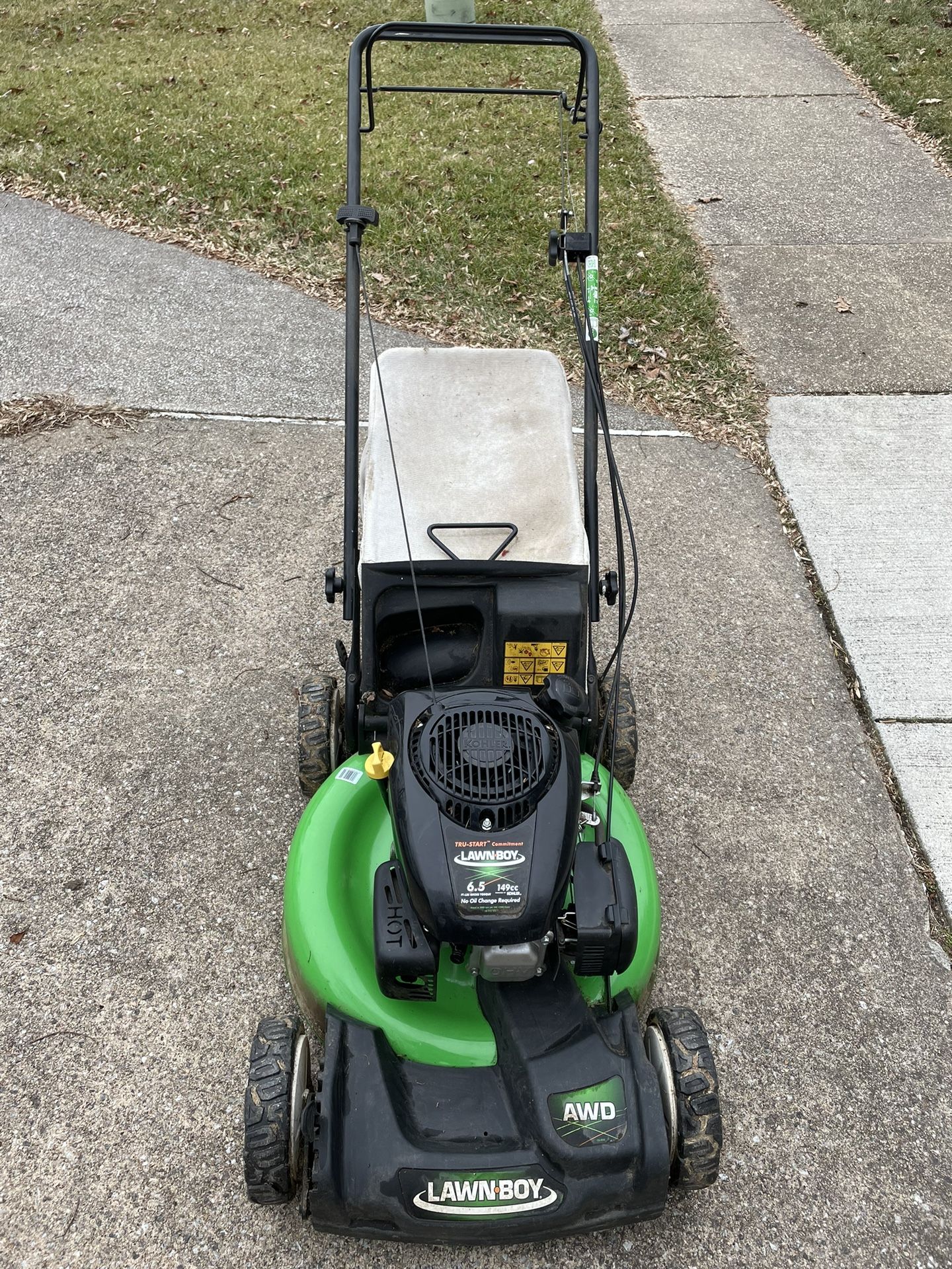Lawn Mower Self Propelled With Bagger Excellent for Sale in