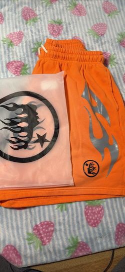 Hellstar Neon orange shorts