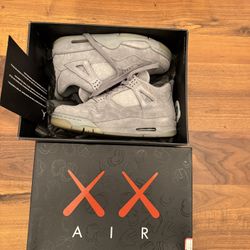 Jordan 4 KAWS. Size 7.