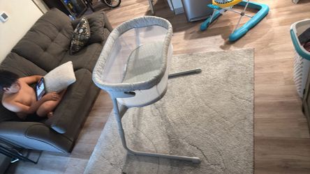 Halo bassinet $30