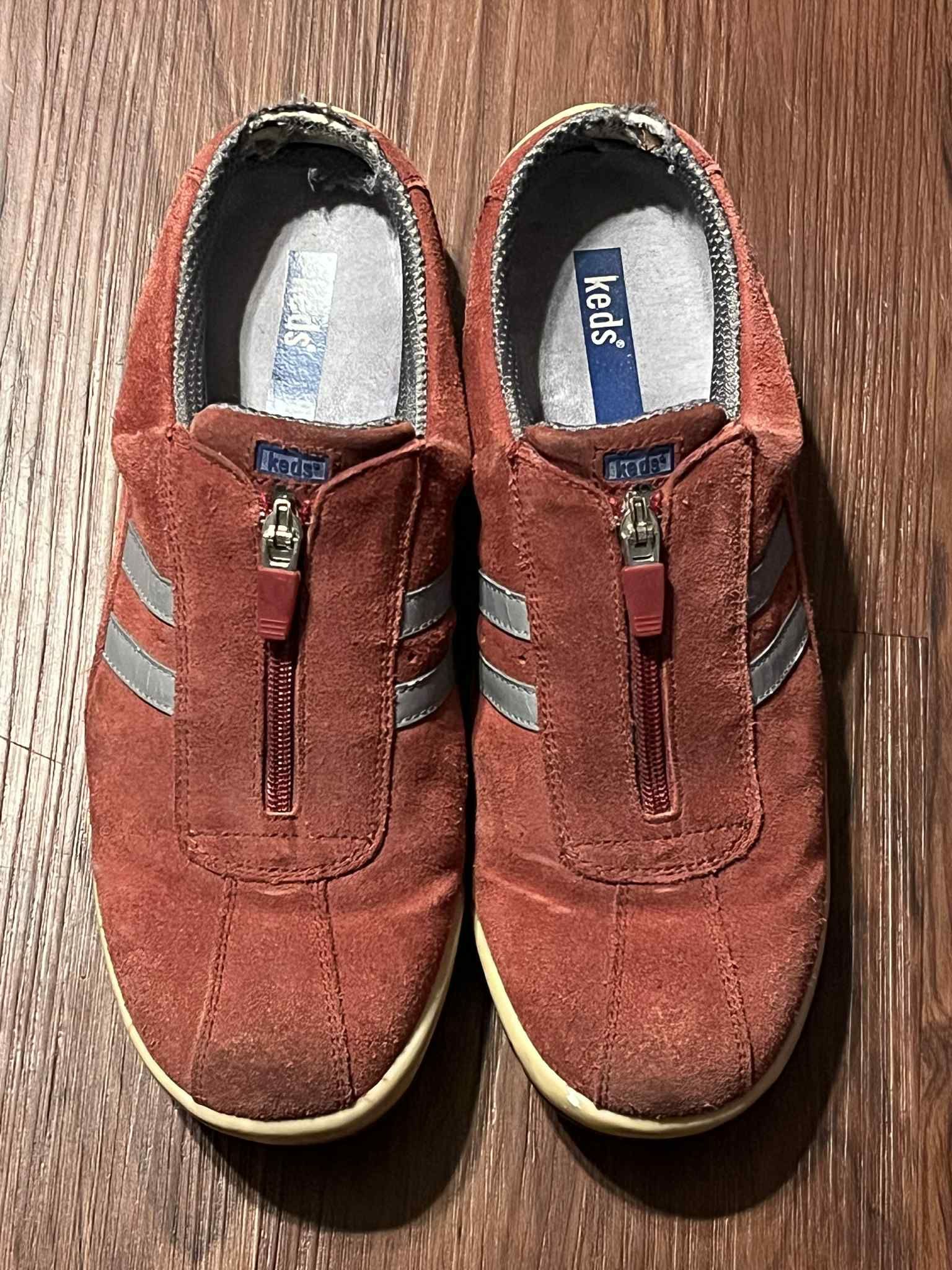 Women’s Adidas Tennis Shoes Size 7 - Sneakers