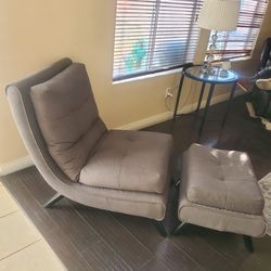 Lounging chair with foot rest