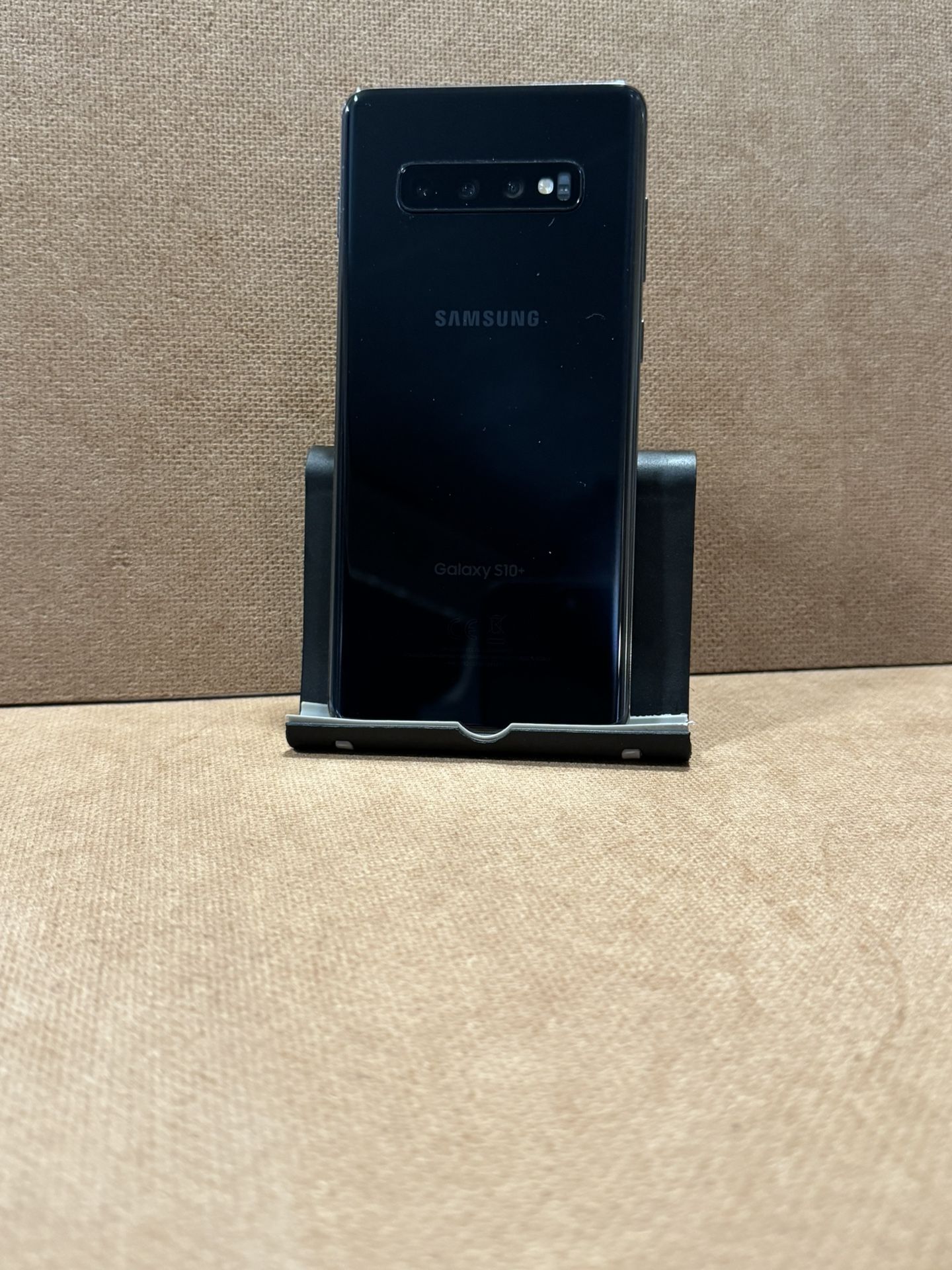 Samsung Galaxy s10 plus 128gb black att or cricket