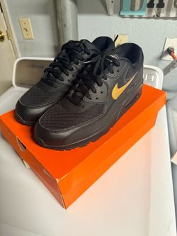 Nike Air Max Essential Black Gold