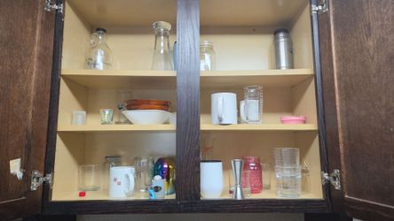 Dishes/glassware/cookware/silverware/spices