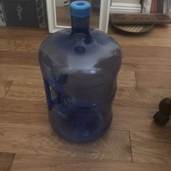 5 Gal Water Jugs 