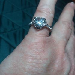 Size 7 Luxury LOVE RING for Your SWEETHEART 