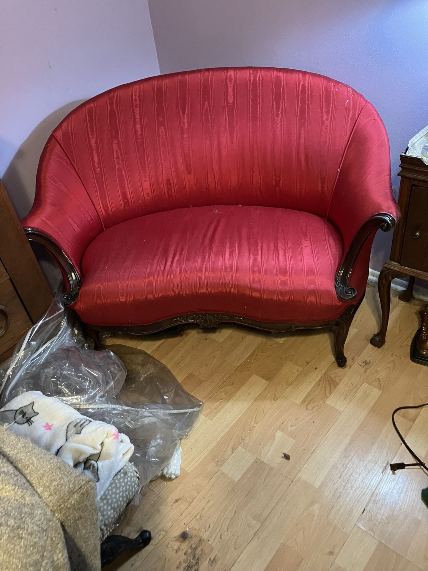 Beautiful Red Settee For Sale