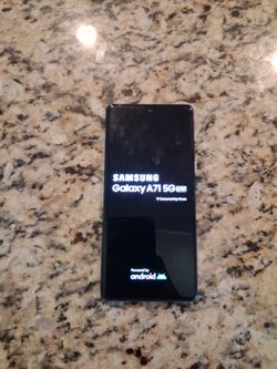 Samsung Galaxy A71 super neat with charger works with all couriers , very good picture quality