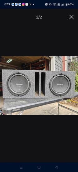 Rockford Fosgate 10" subwoofers in a ported box
