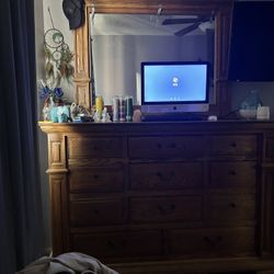Wood Dresser With Mirror 