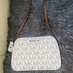 Michael Kors cross body