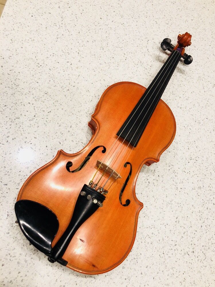 Violin 4/4 - Unique Very Nice Violin