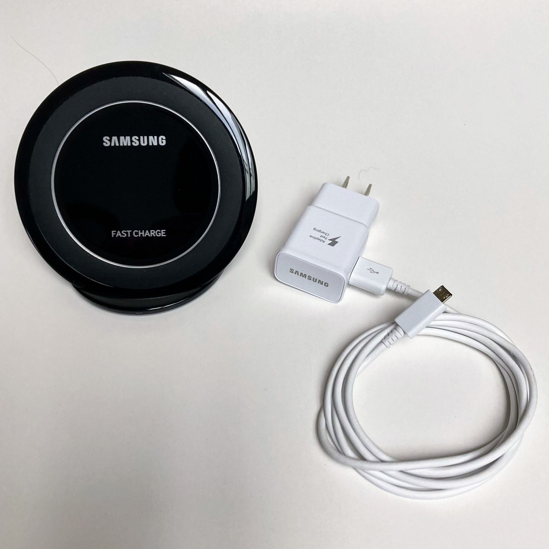 Samsung EP-NG930 Fast Charge Wireless Charging Stand