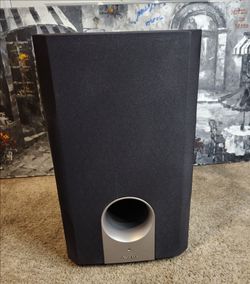 Onkyo SKW-204 is a 10-inch, bass-reflex powered subwoofer