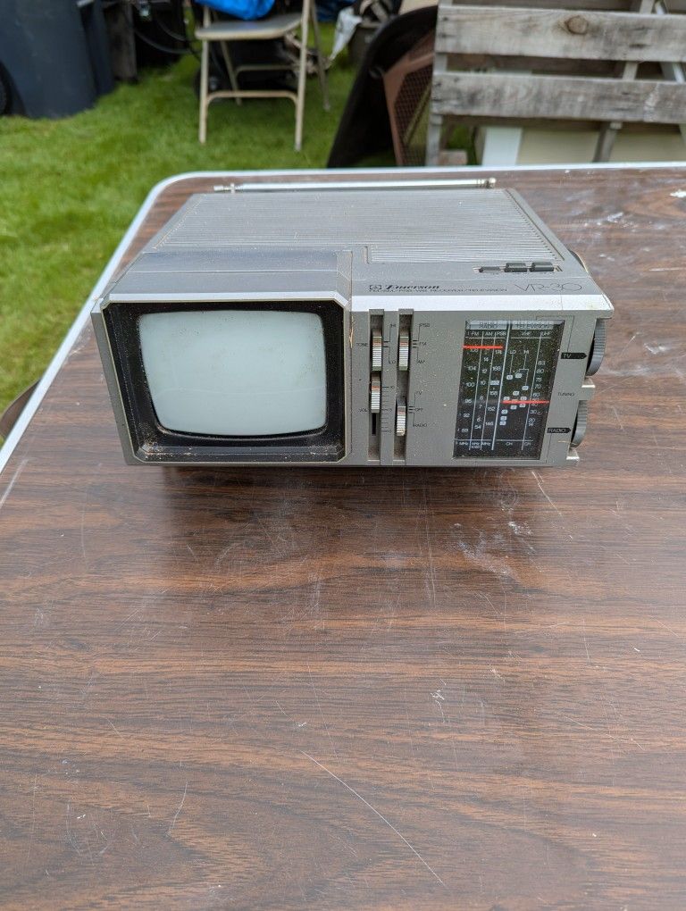 Emerson Portable Black And White TV Am FM Radio