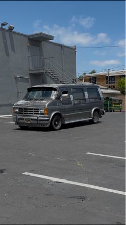 1988 Dodge Ram Van