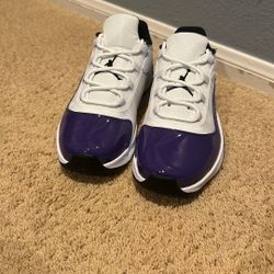 Air Jordan 11 Low Purple Sz 11