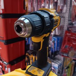 DeWalt 20V Max ATOMIC Brushless 1/2"(13mm) Cordless Drill Driver.  Tool-Only 