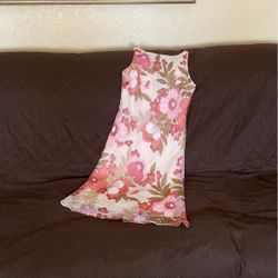 Beautiful Floral Lined Dress Size 4