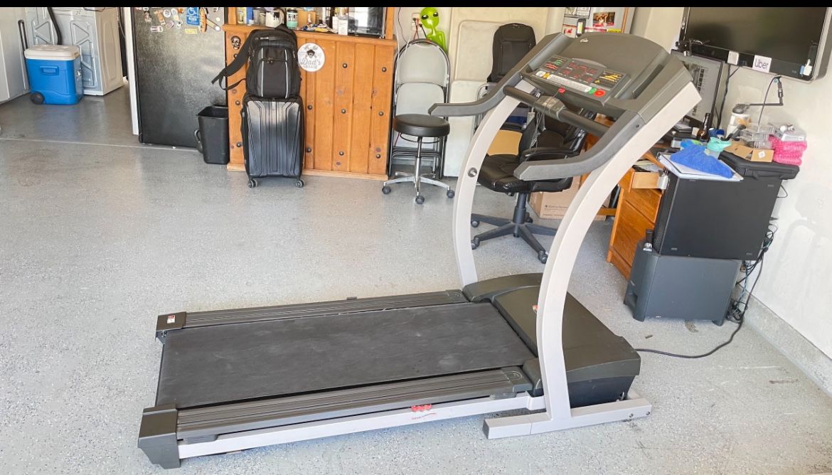 Treadmill Working $50