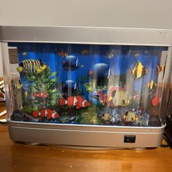 2 Kids Artificial Animated Light Aquariums