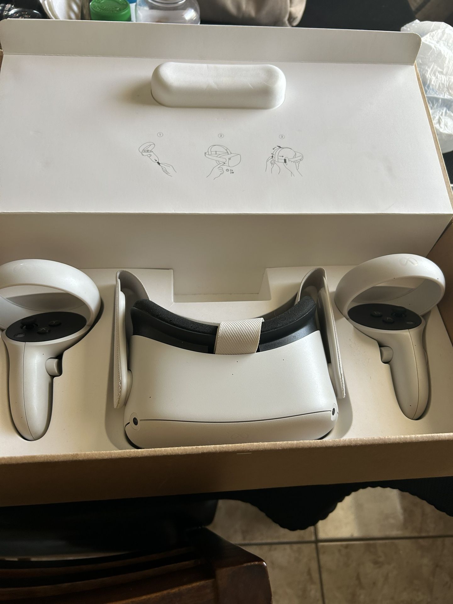 Meta Quest 2 – 256GB VR Headset + Controllers – Excellent Condition