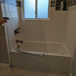 Frameless Hinged Shower Tub Door 