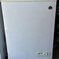 Igloo Chest Freezer